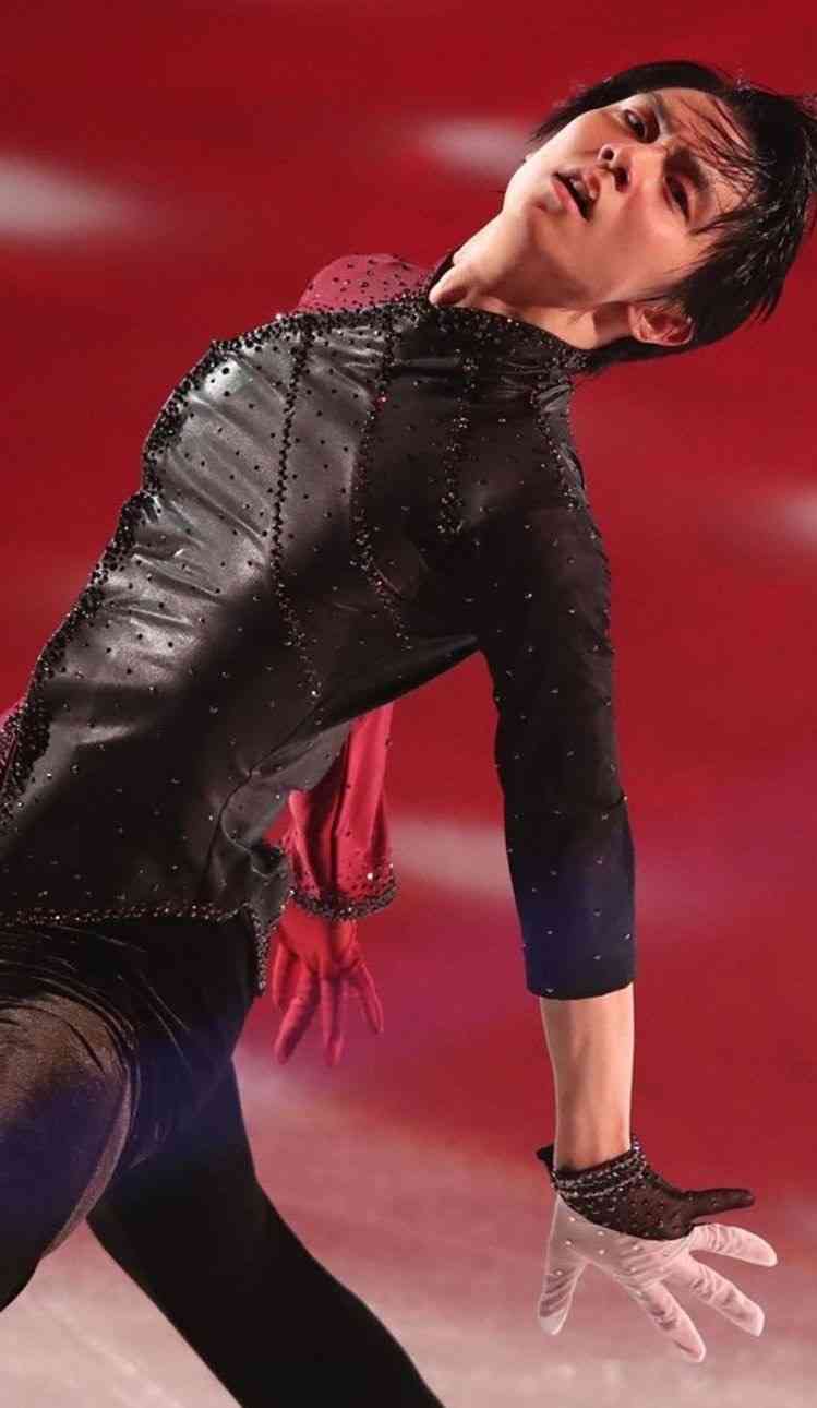羽生結弦の1枚の写真が、アメリカの葛飾北斎展で飾られる。その理由がエモかった。