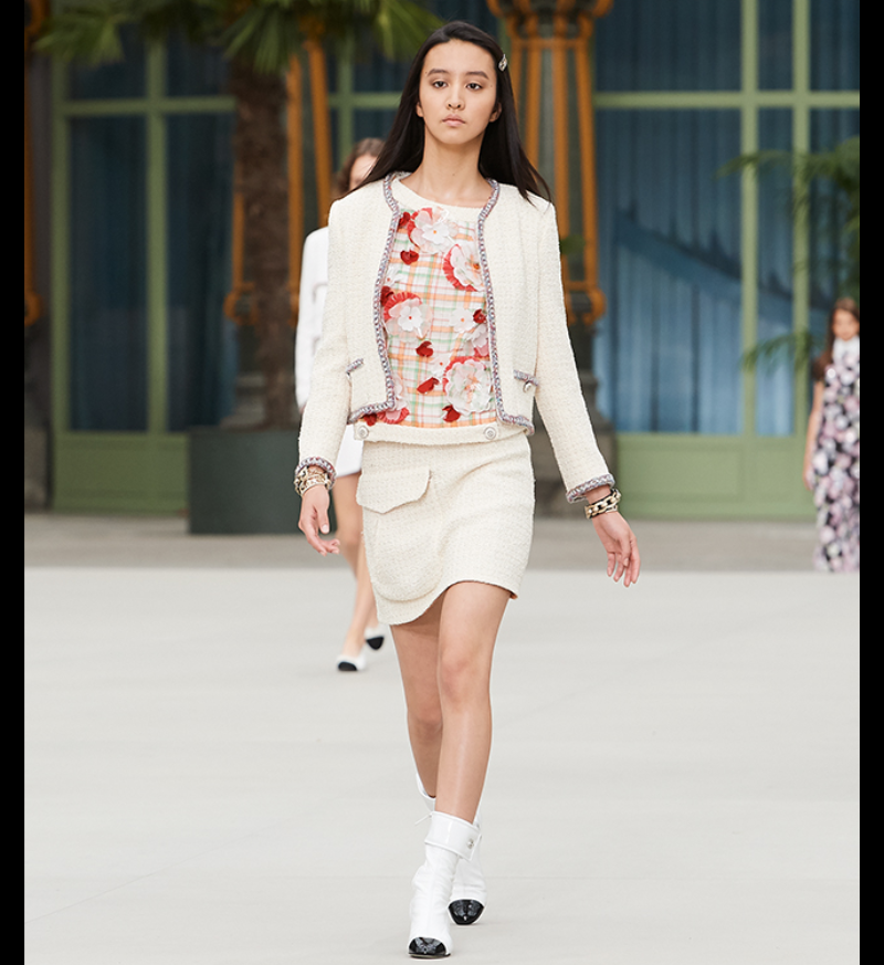 【ネタ】“実はパリピな文学作家”が書きそうな作品&フレーズって?