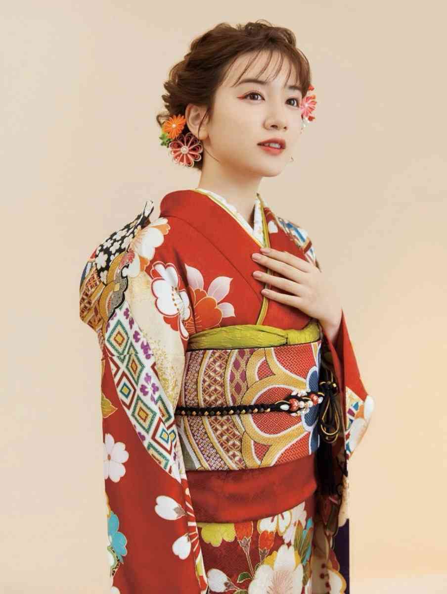 着物姿が美しい有名人