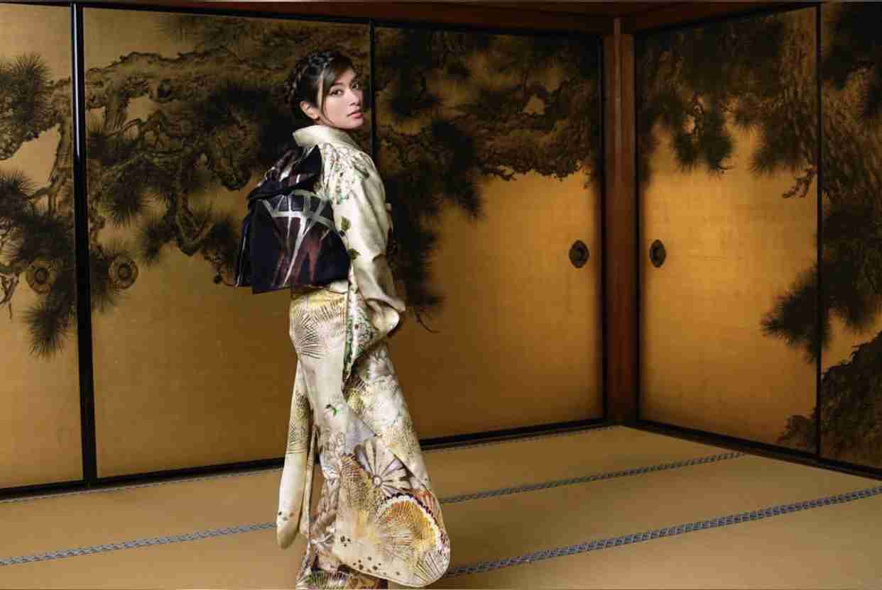 着物姿が美しい有名人