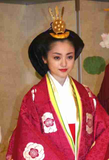 着物姿が美しい有名人