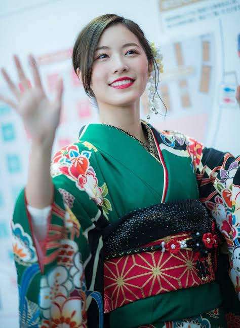 着物姿が美しい有名人