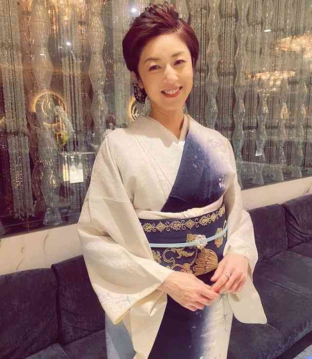 着物姿が美しい有名人