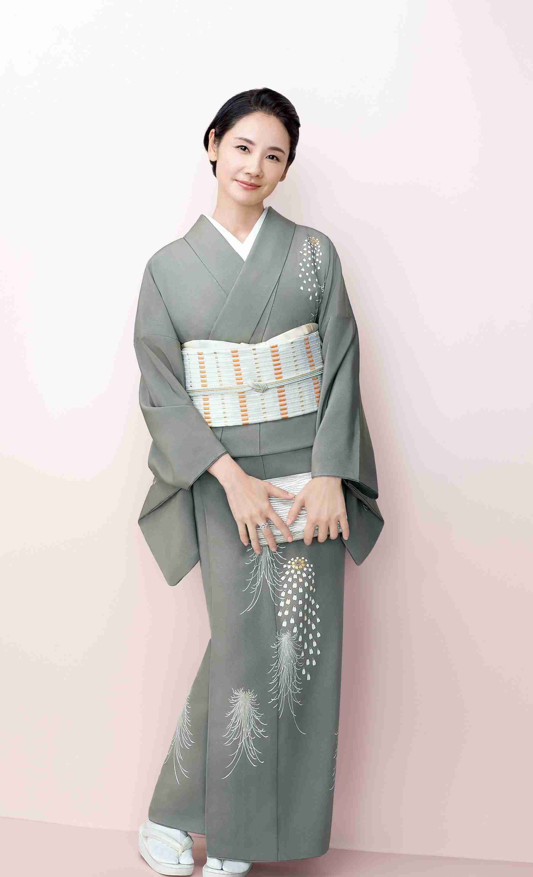 着物姿が美しい有名人