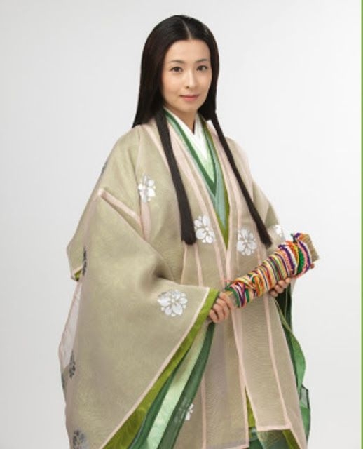 着物姿が美しい有名人