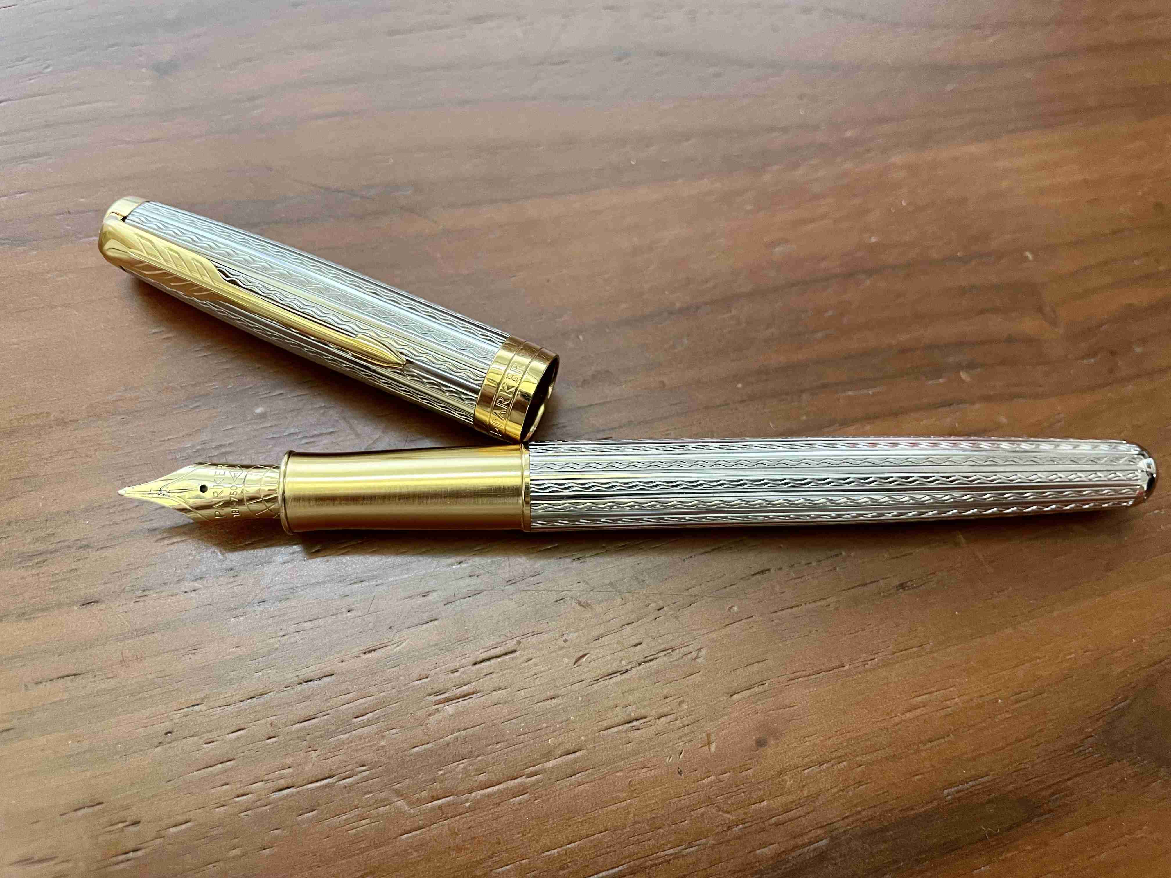 万年筆使ってる人！