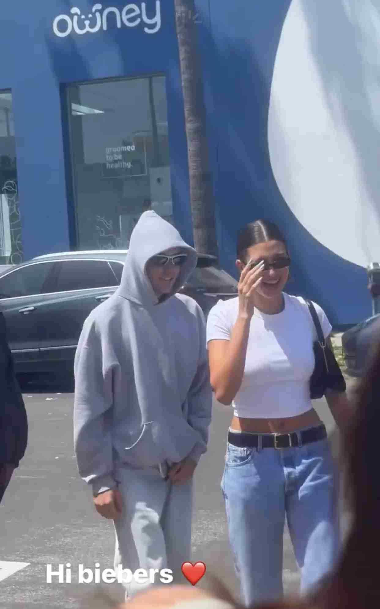 ジャスティン・ビーバーの妻、“心臓手術”成功に感謝