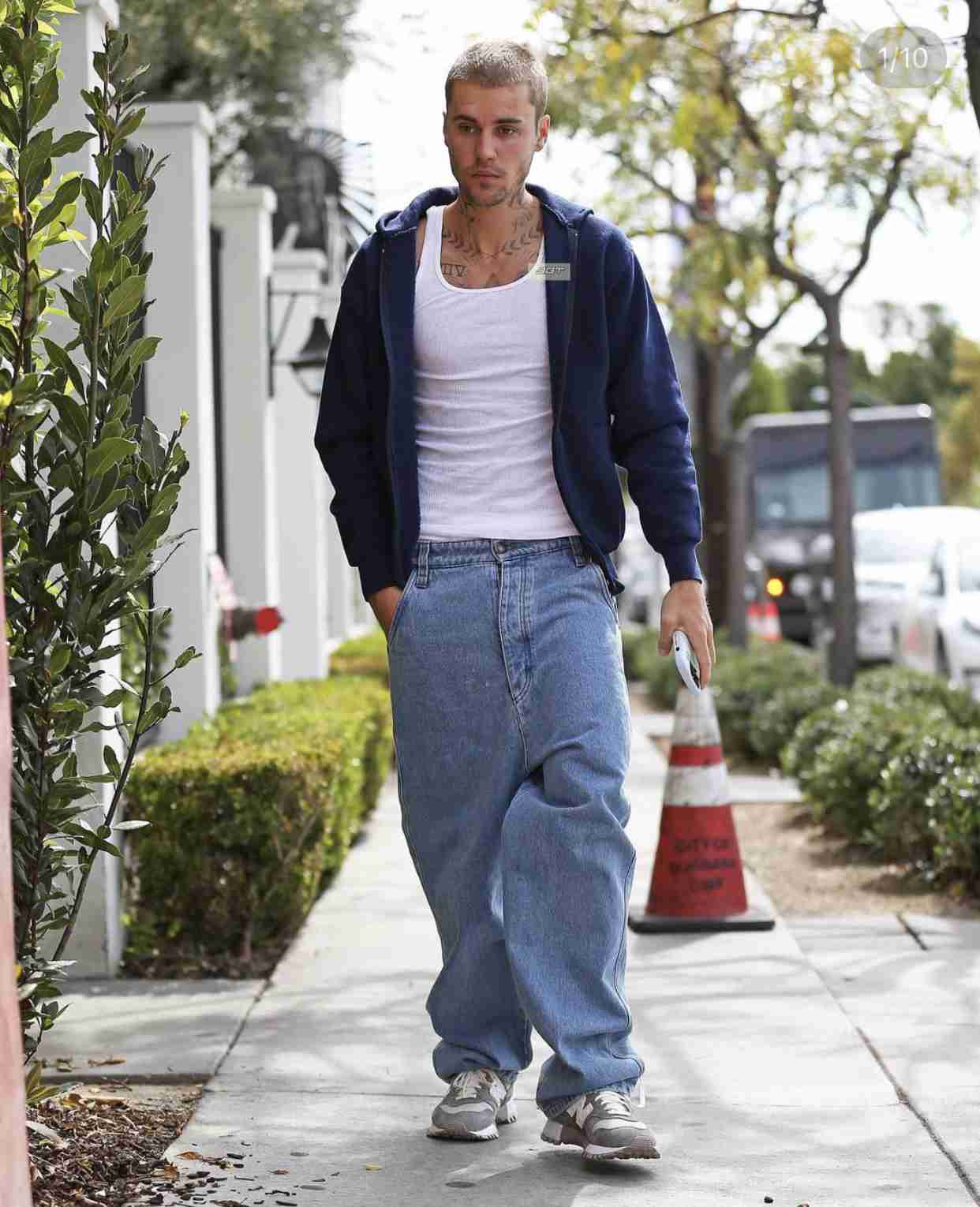 ジャスティン・ビーバーの妻、“心臓手術”成功に感謝