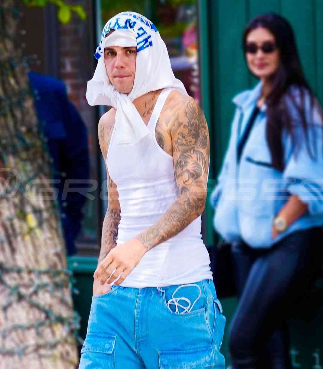 ジャスティン・ビーバーの妻、“心臓手術”成功に感謝