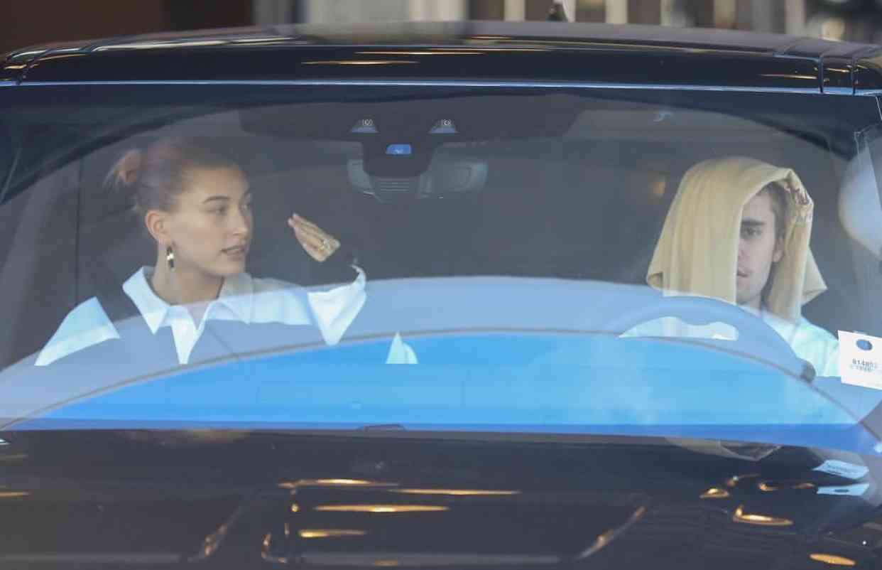 ジャスティン・ビーバーの妻、“心臓手術”成功に感謝