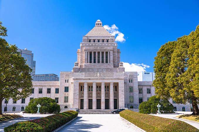 6月電気料金、7社とも大幅上昇 家庭向け、抜本値上げで
