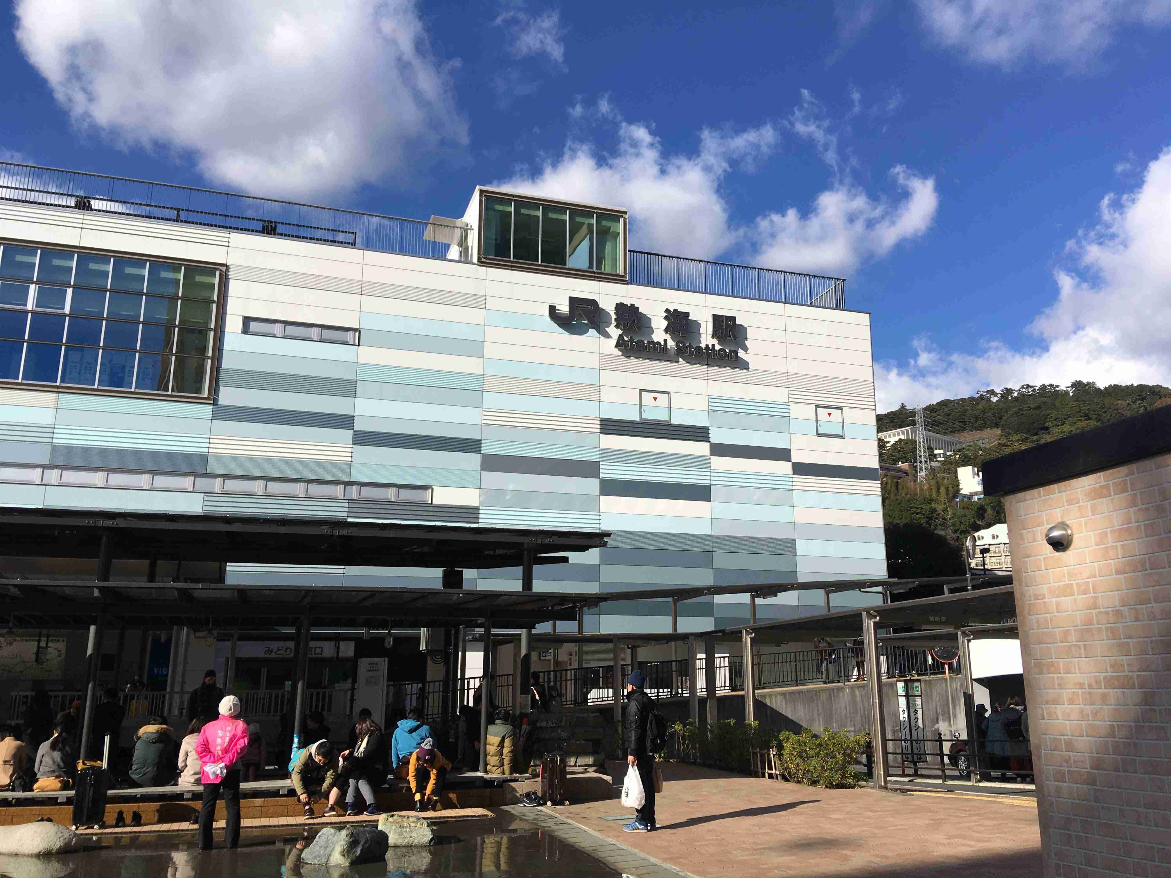 温泉街が魅力的な場所教えてください