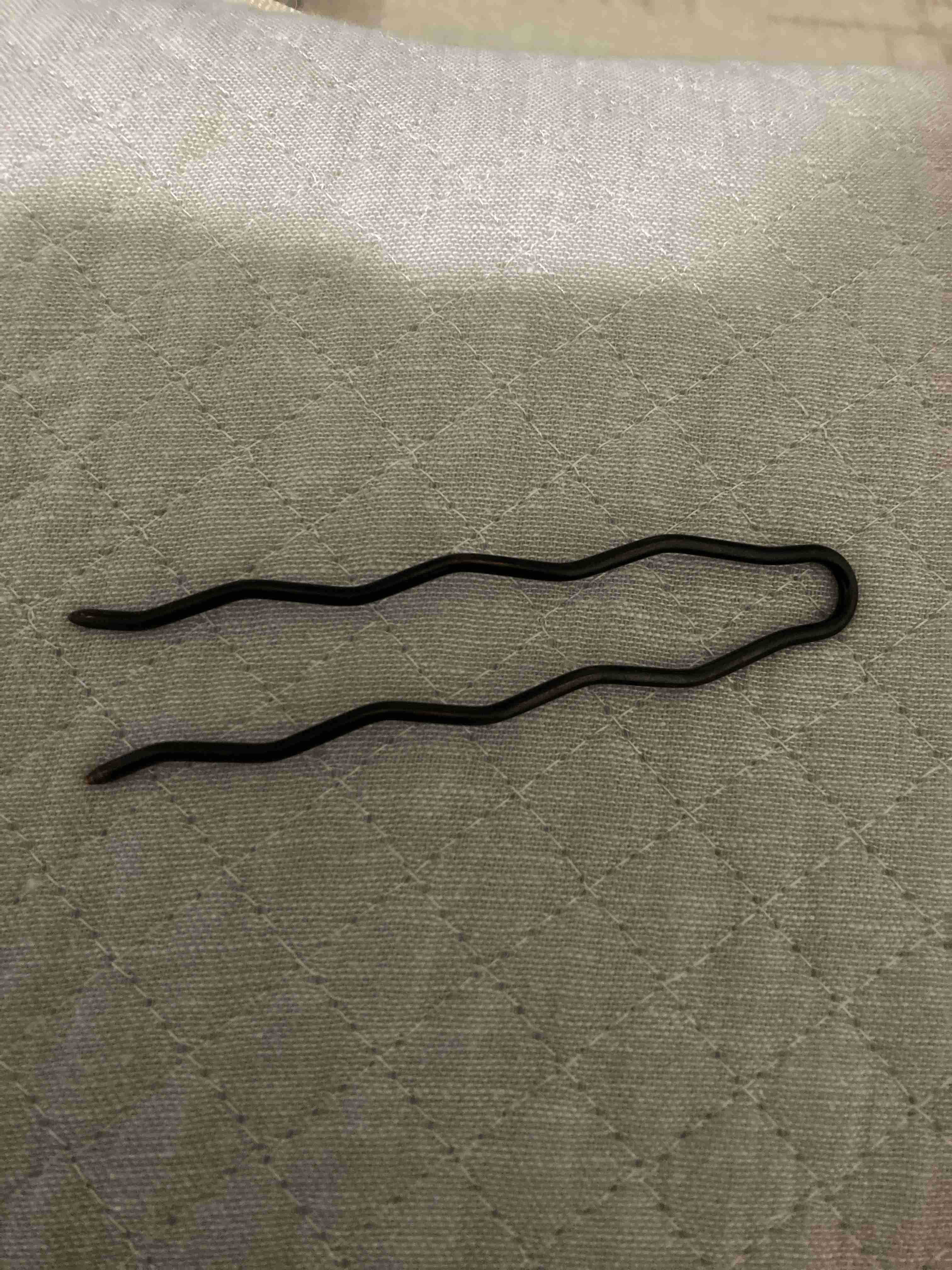 髪を結ぶと頭が痛い