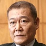 最初いい人役で出てても本当は黒幕なのでは？と最後まで疑いながら見てしまう俳優