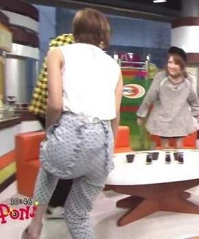 篠田麻里子にまさかのハプニング「危うく逮捕されるところでした笑」通行人に指摘された衝撃真実