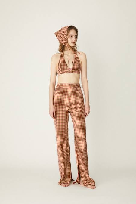 最新水着トレンド：まるで洋服？　意外性のあるデザインが人気　イエロー＆グリーンがキーカラー