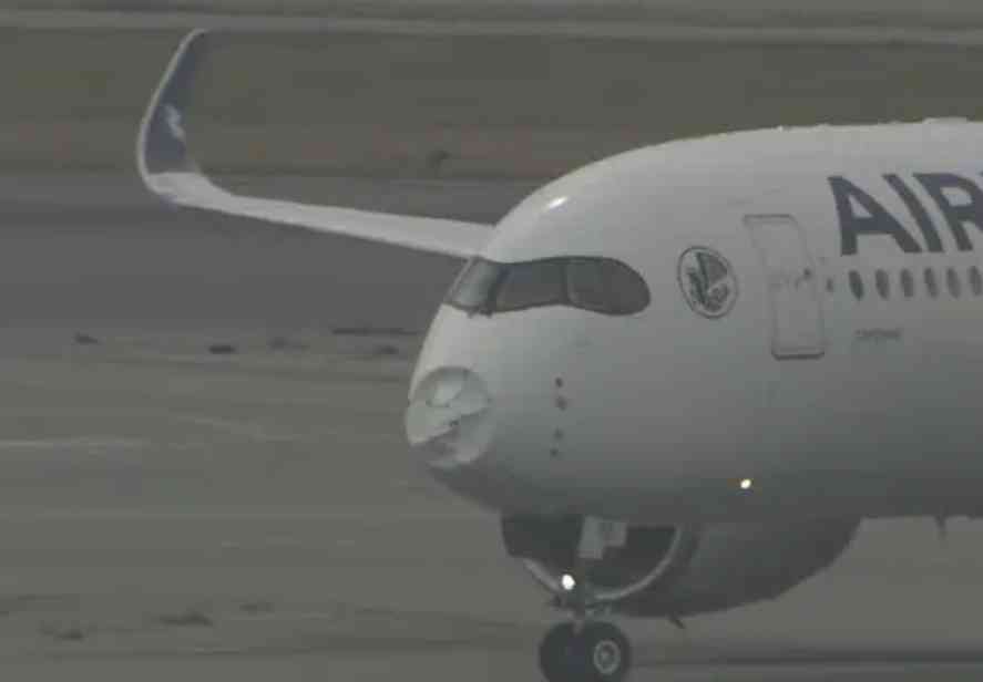 パリ行きエールフランス機が「緊急事態を宣言」航空機の気象レーダーなどにトラブル示す表示　関空に引き返し　乗客乗員約320人が搭乗