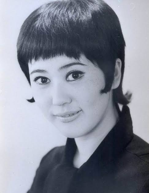 一番懐かしい芸能人の名前を書いた人が優勝