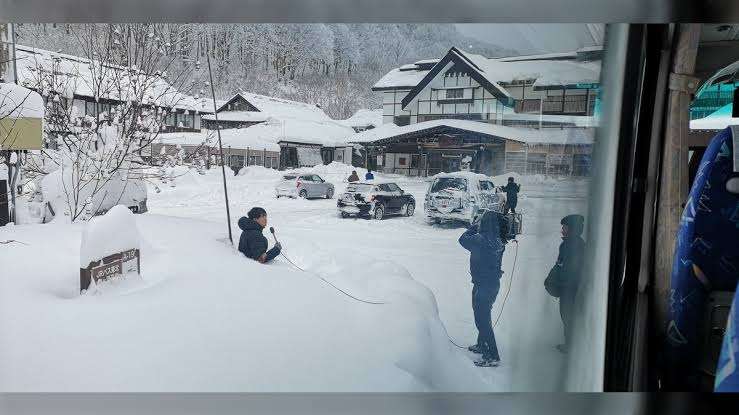 能登地震「テレビ局のヘリの音で目が覚めた」「取材の電話が鳴りやまない」現地住民がさらなる疲弊