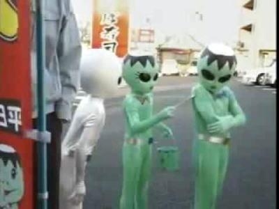 かっぱ寿司で働くロボット、何かがおかしい… 「ついに河童が地上に」驚きの声続出