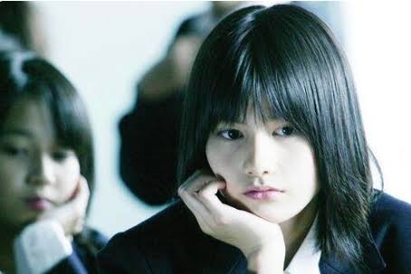 お人形さんみたいに見える有名人の画像