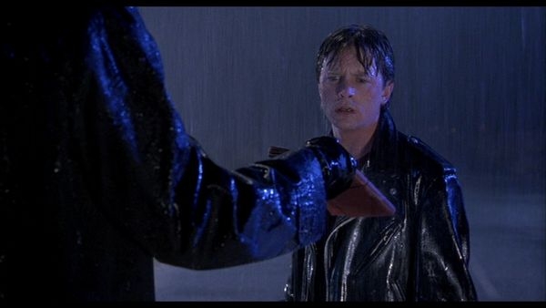 ドラマや映画で記憶に残ってる雨のシーン
