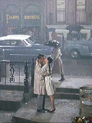 ドラマや映画で記憶に残ってる雨のシーン