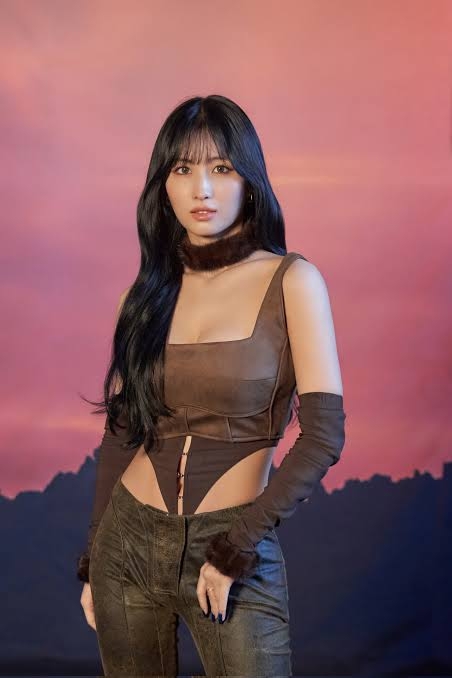 久々に都心に出たら下半身が際どすぎる服を見かけたけど流行ってる？→マジで流行ってるらしい