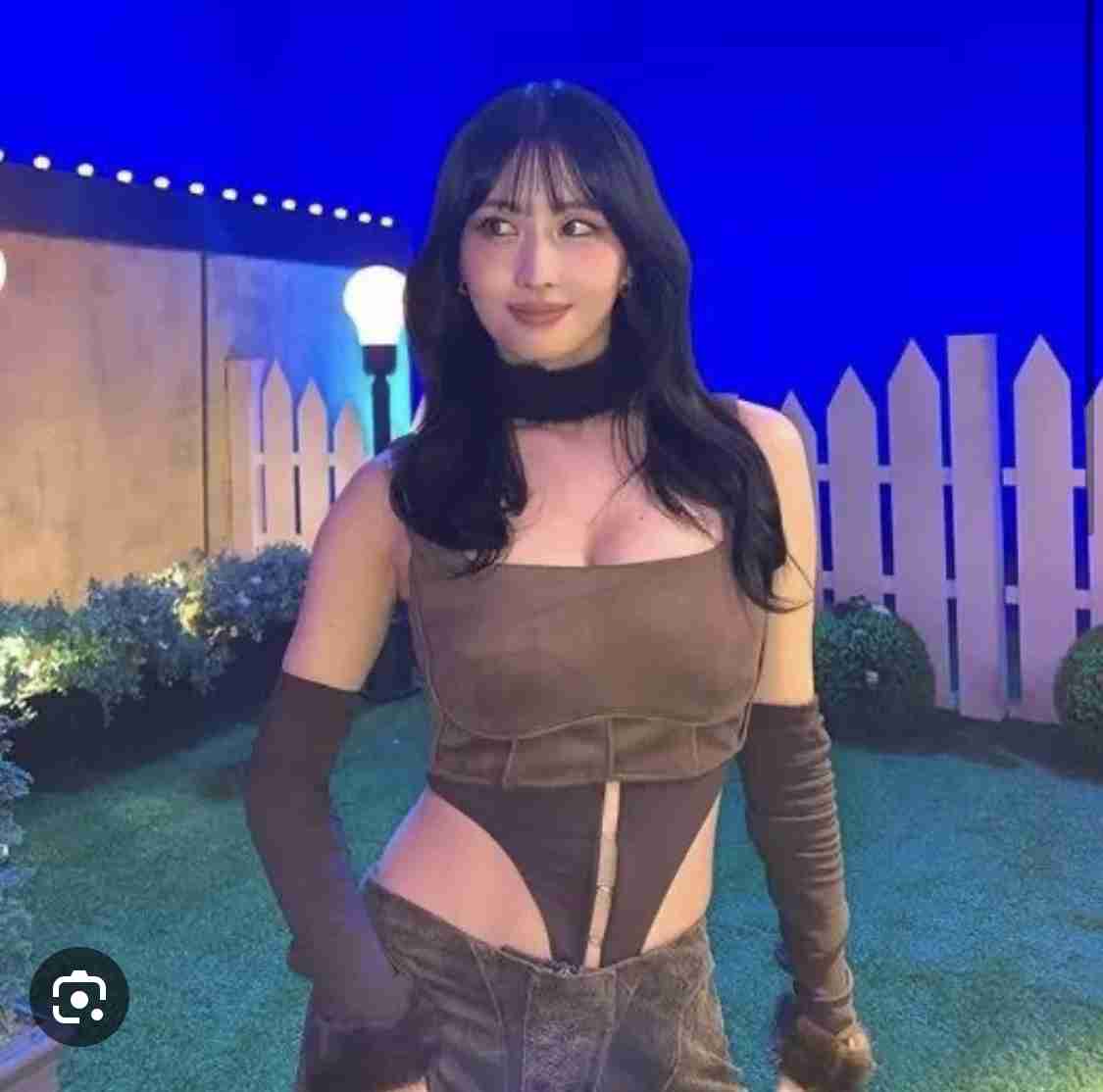 久々に都心に出たら下半身が際どすぎる服を見かけたけど流行ってる？→マジで流行ってるらしい