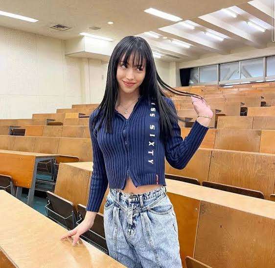 久々に都心に出たら下半身が際どすぎる服を見かけたけど流行ってる？→マジで流行ってるらしい