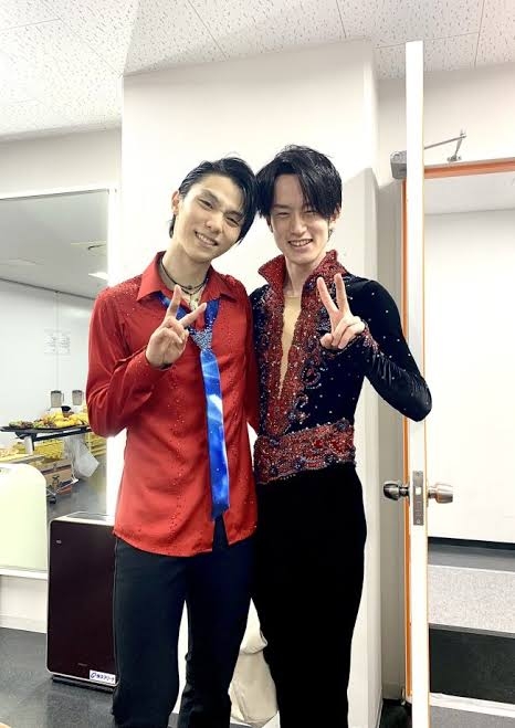 羽生結弦、グッチ着こなす“美麗ショット”に反響「今まで見たことない羽生くん！」「カッコ良すぎ」「美しい！」