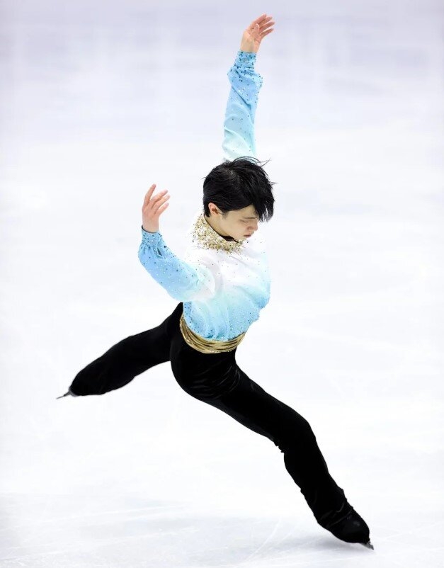羽生結弦、グッチ着こなす“美麗ショット”に反響「今まで見たことない羽生くん！」「カッコ良すぎ」「美しい！」