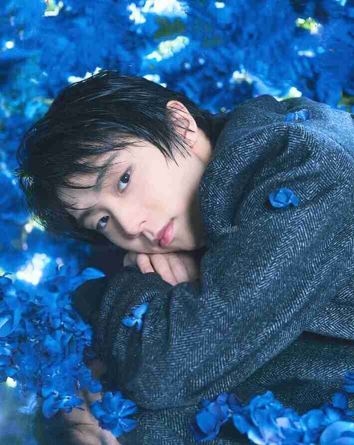 羽生結弦、グッチ着こなす“美麗ショット”に反響「今まで見たことない羽生くん！」「カッコ良すぎ」「美しい！」