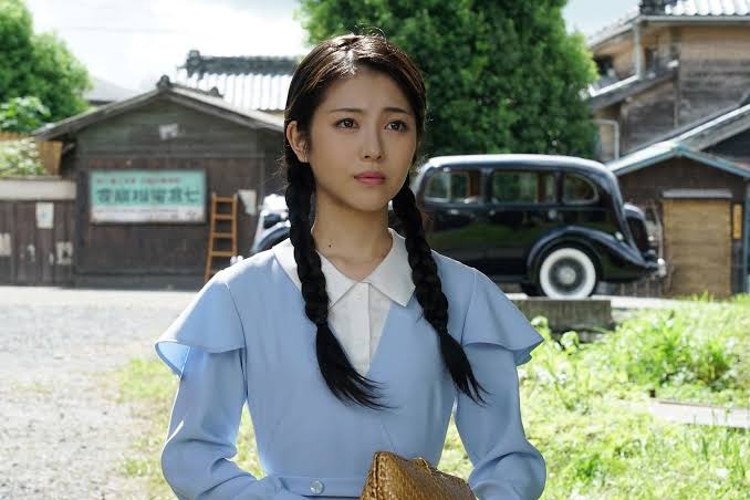 最近ハマった有名人を書くと誰かがおすすめの番組や作品等いろいろ情報を教えてくれるトピ