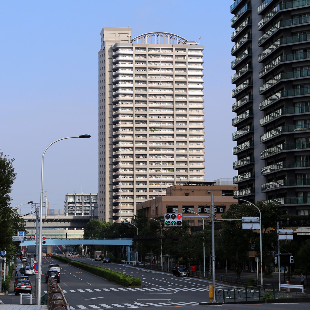 一等地・表参道に「家賃6万2000円」都営住宅で問われる公営住宅の在り方「入れた人だけ得で不公平」