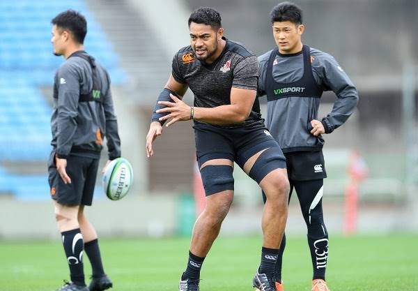 胸の谷間を見せる女性どう思いますか?Part3