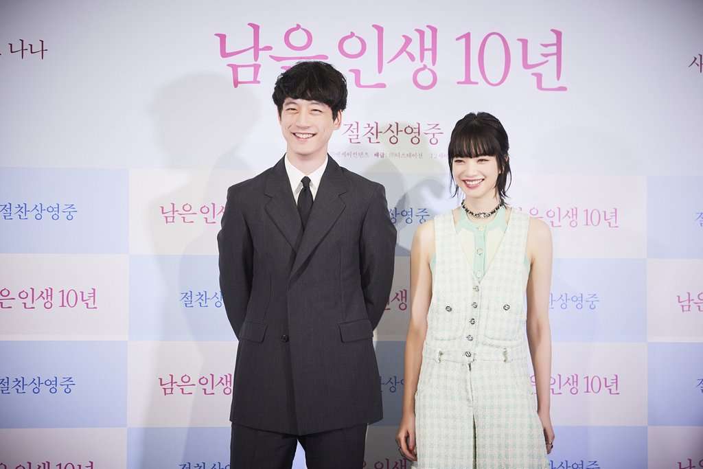 菅田将暉との電撃結婚から1年半…小松菜奈「演技派」若夫婦が抱く「意外なキャリアプラン」の中身