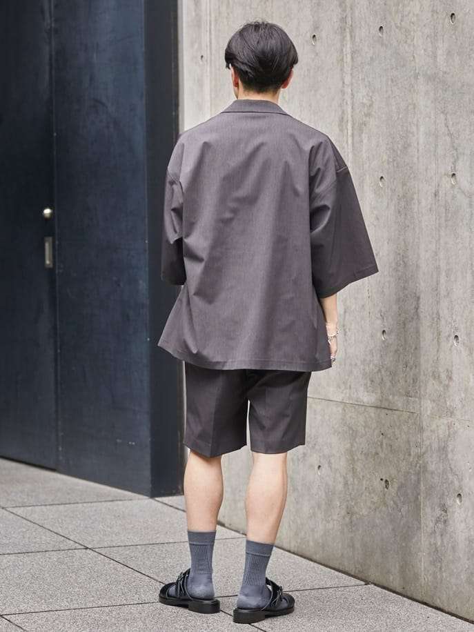 正社員 何時間残業してますか