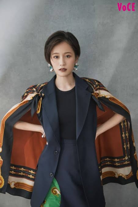 難易度が高いファッションの有名人の画像を貼るトピ