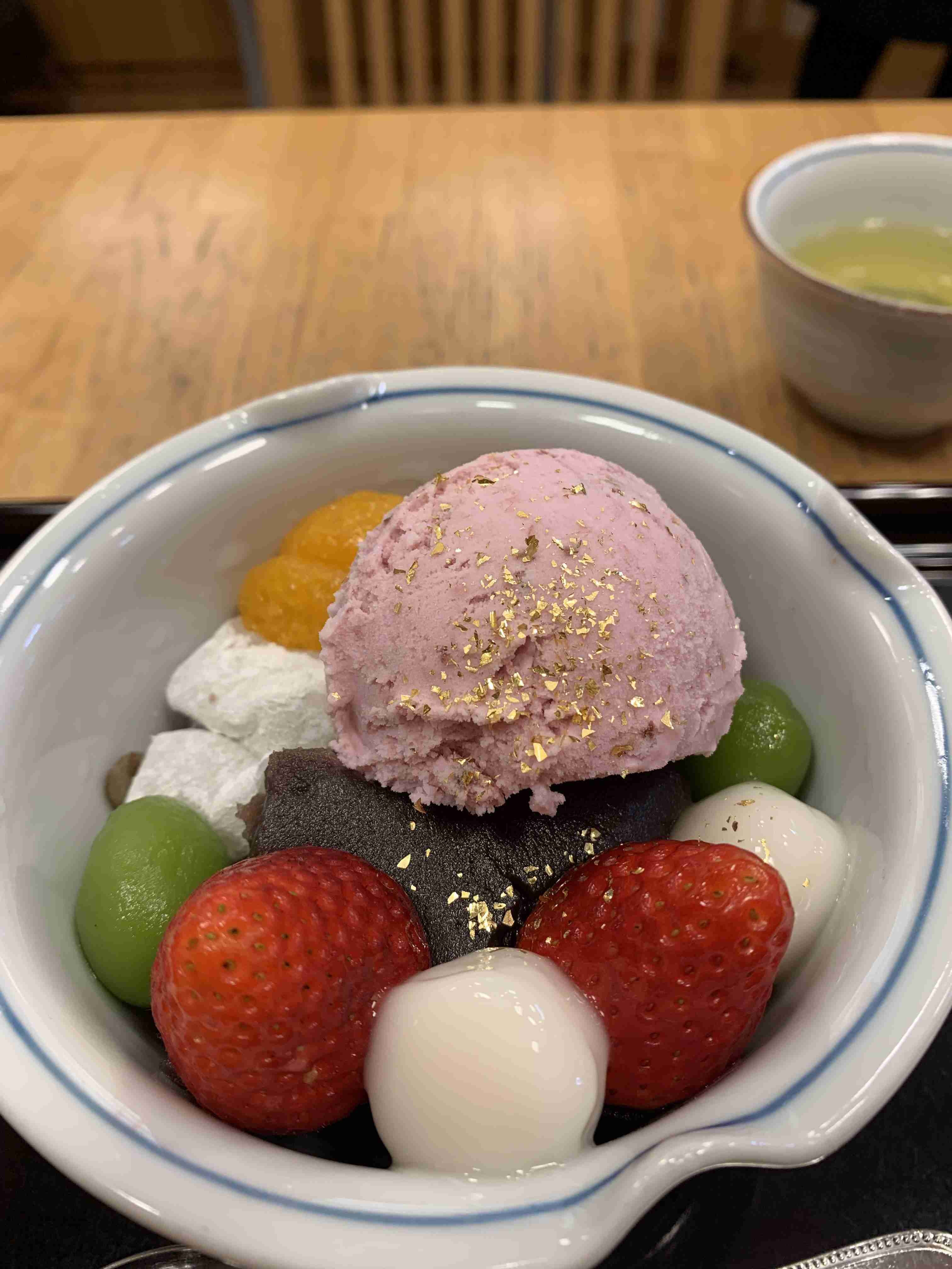 あんみつ好きな人ー!