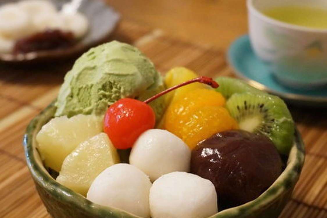 あんみつ好きな人ー!