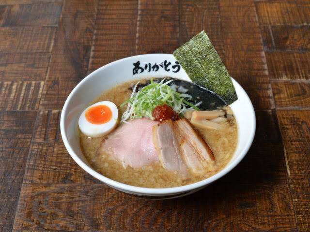 「背脂」が足りない！「チャッチャ系」ラーメン店ピンチ 　来来亭は「背脂多め」中止