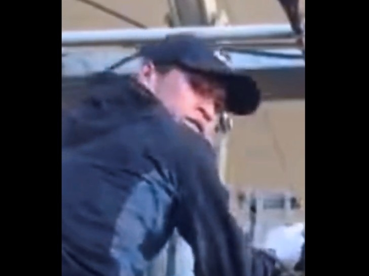 乳牛を殴る蹴る…TikTok動画拡散で物議　島根県畜産課「ありえない行為」、警察は動物虐待の疑いで捜査