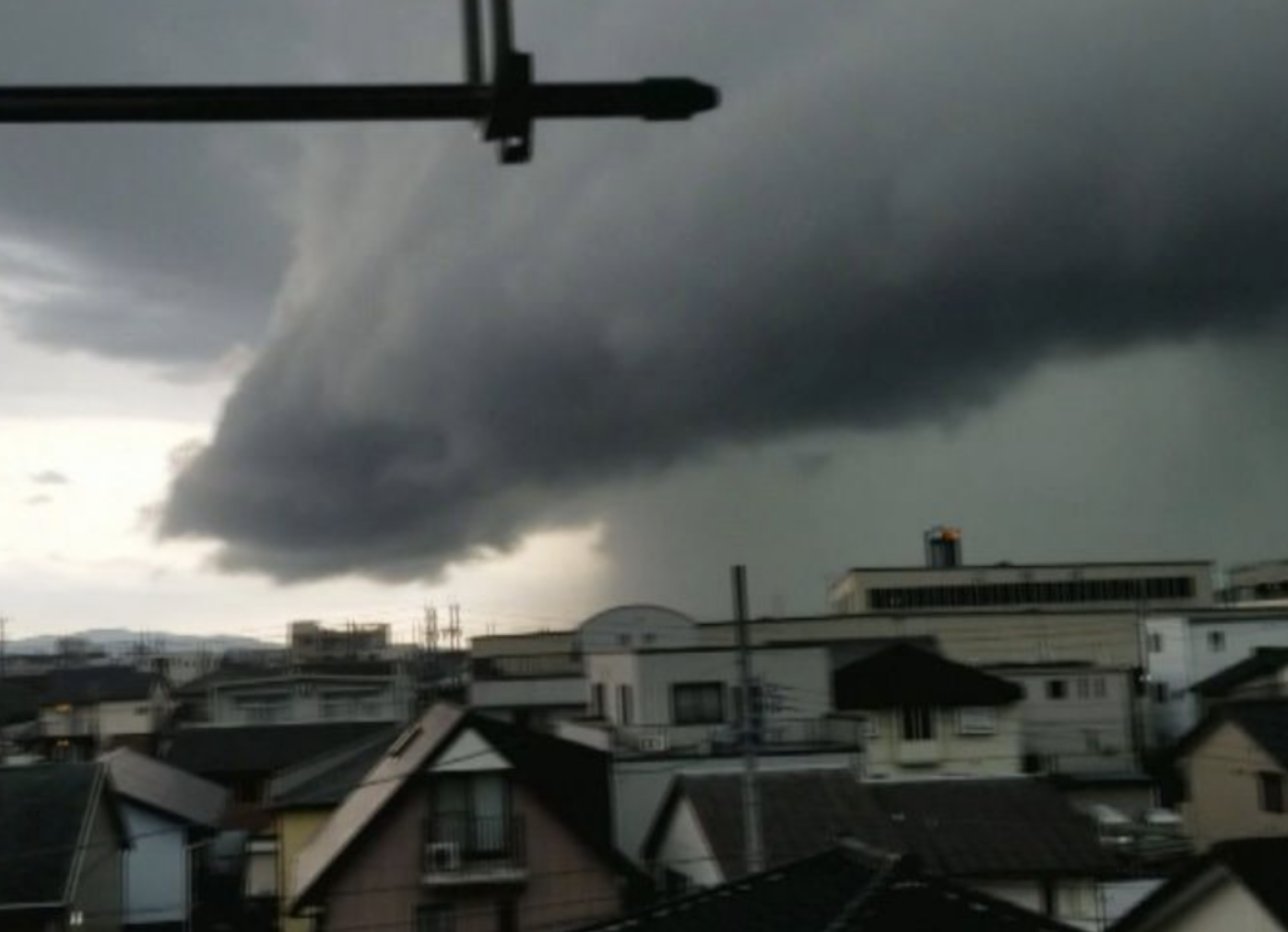 土曜日にかけて広く大雨のおそれ 九州では線状降水帯発生の可能性も 大雨災害に厳重警戒