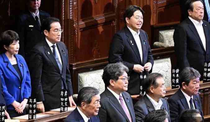 LGBT法案 与党案の修正案 衆院本会議で賛成多数で可決