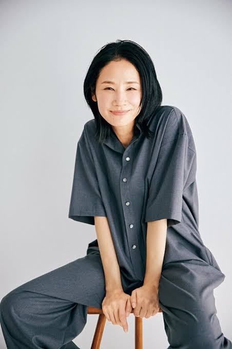 【画像】多分UNIQLOじゃないのにUNIQLOっぽく見えるファッションを貼っていこう part4