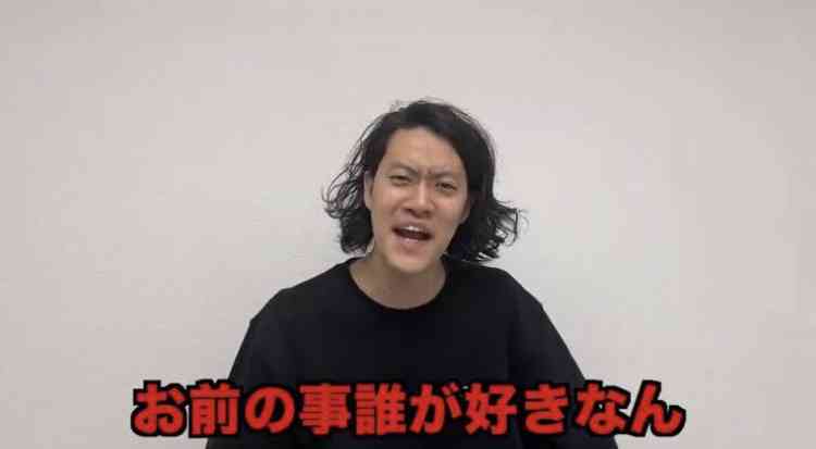 陸上大会で環境活動家がレース妨害! 横断幕を掲げ抗議する“危険行為”に五輪王者が激怒!「どんな理由があれ間違っている」
