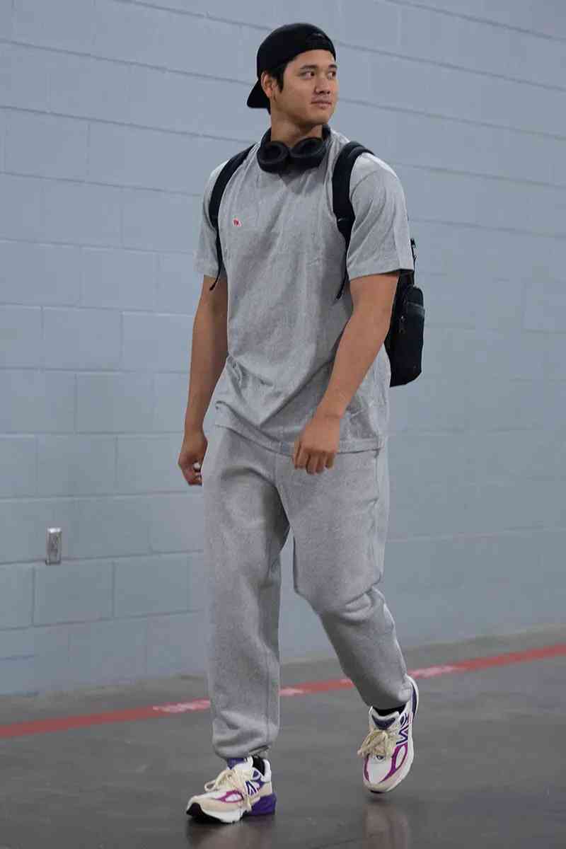 大谷翔平の“ダサかわ私服”が全米小学生で大ブーム！着用「ニューバランス」は入手困難に