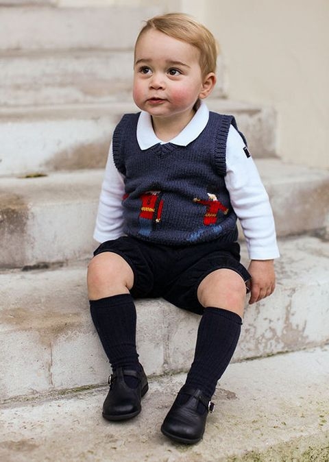 英国のジョージ王子が10歳に! 大人っぽく成長した誕生日ポートレートが公開