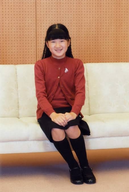 英国のジョージ王子が10歳に! 大人っぽく成長した誕生日ポートレートが公開